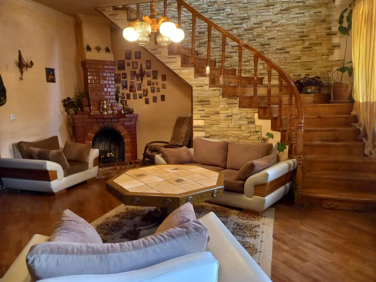 Old House Apartment Akhaltsikhe  Ngoại thất bức ảnh